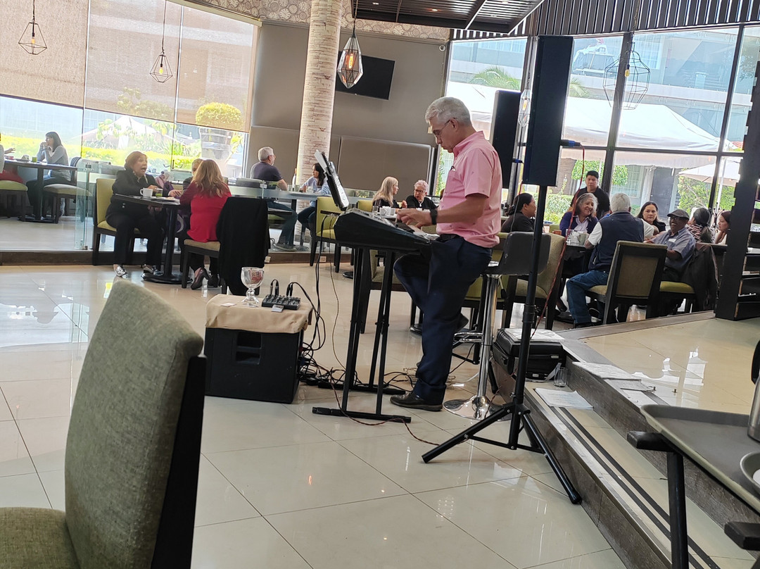 Krystal Satelite Maria Barbara主图