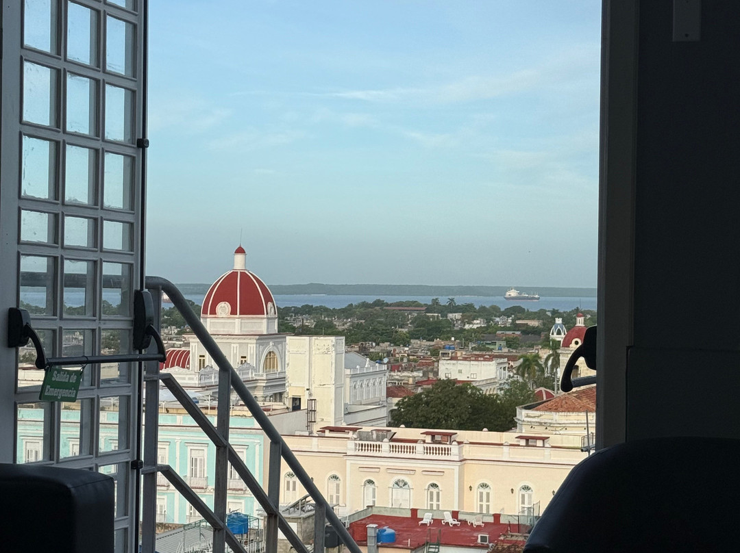 Cuban Classic Car Tours by Eddy-哈瓦那必去景点