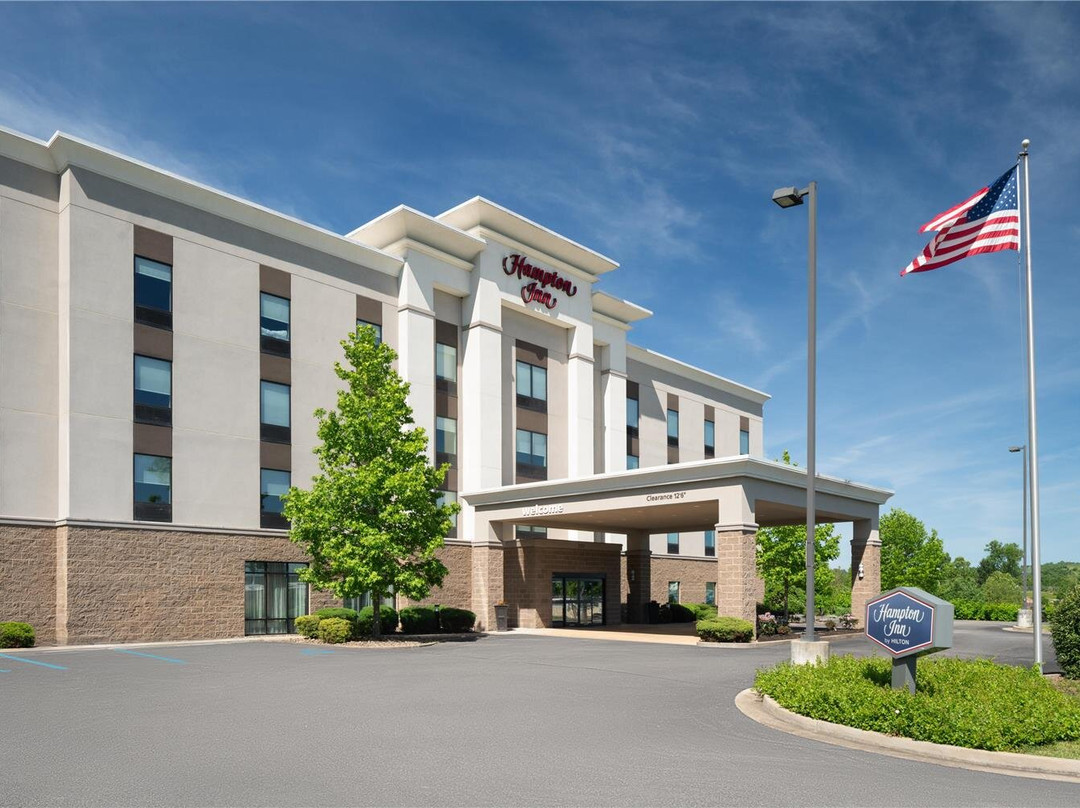 Whitehall酒店住宿-Hampton Inn Fairmont