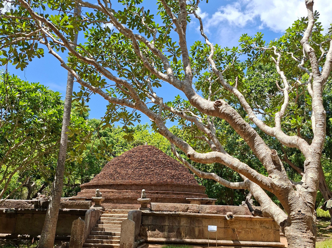 Lahugala Magul Maha Viharaya-Ampara必去景点