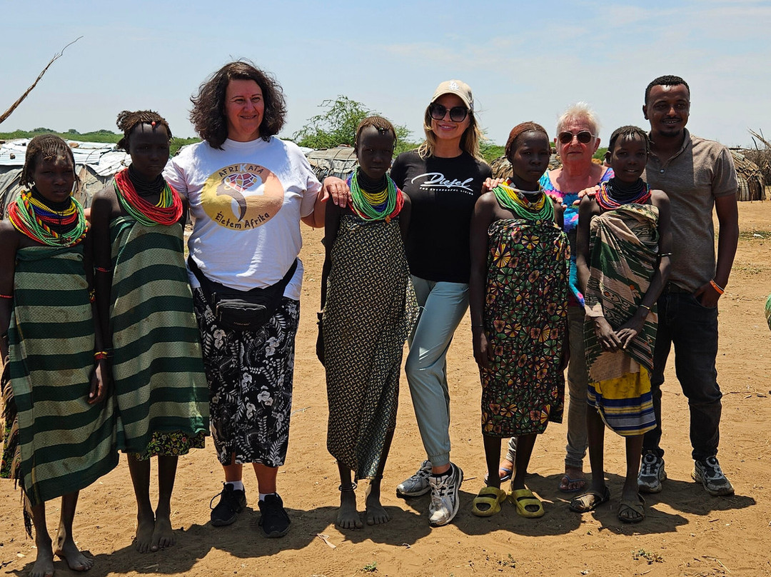 Rotate Ethiopia Tours And Addis Ababa city Tours Guide-亚的斯亚贝巴必去景点