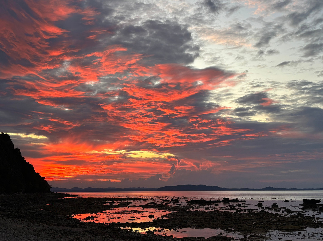 金巴兰森林度假酒店主图