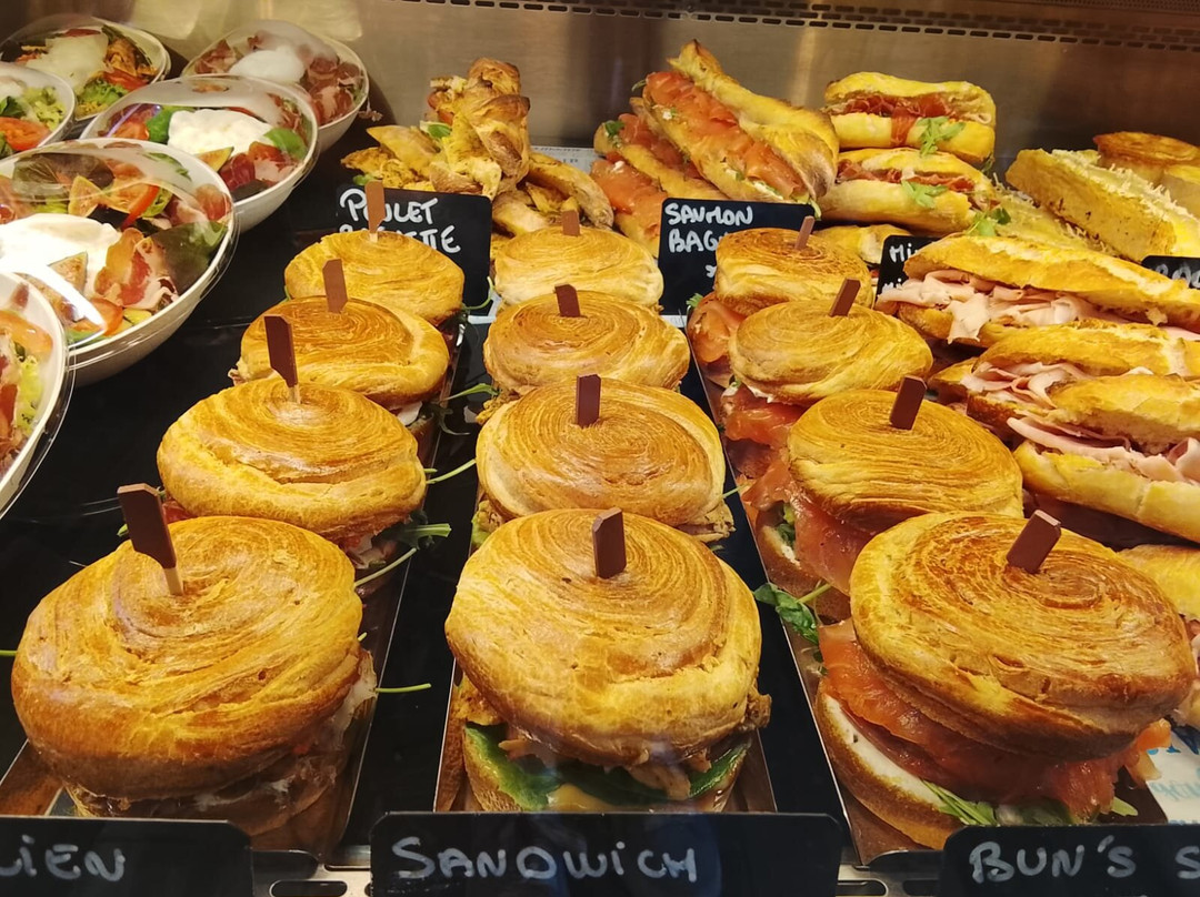 艾姆布里亚布拉瓦餐馆和美食-Bistronomic