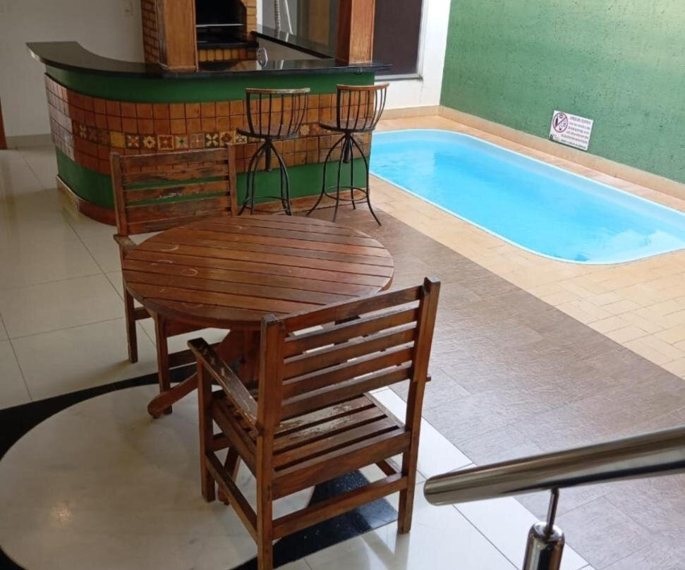 Mais Motel E Hotel