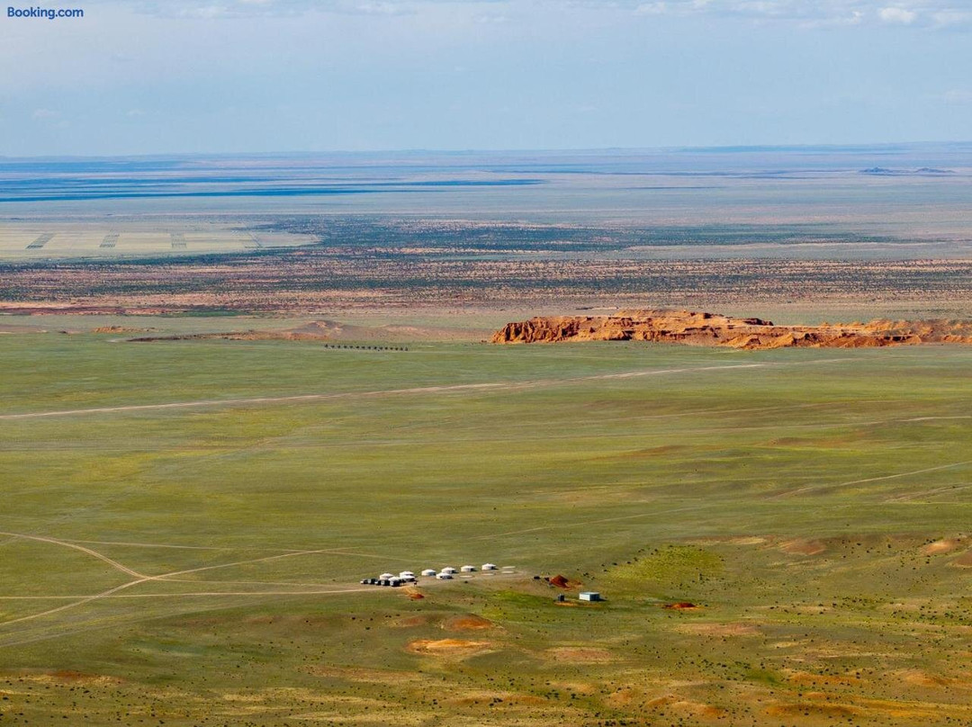 Flaming Cliffs Ger Camp