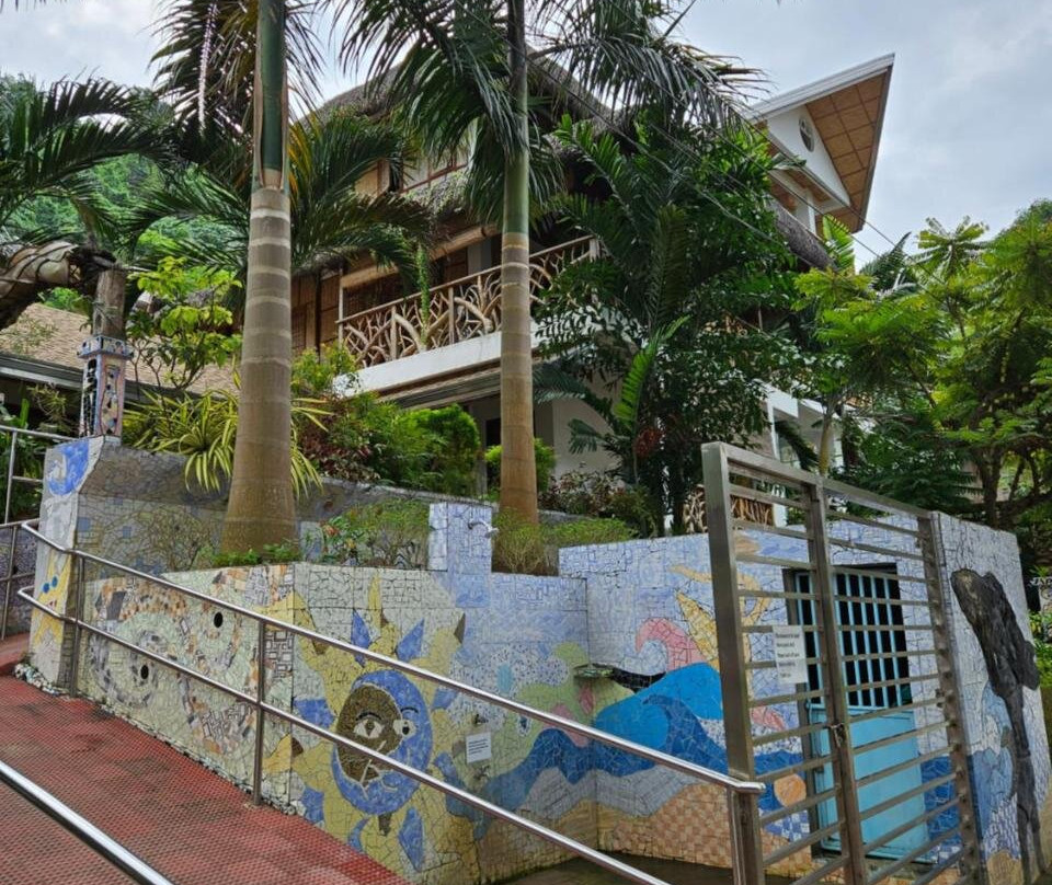 Lokal Home Hostel