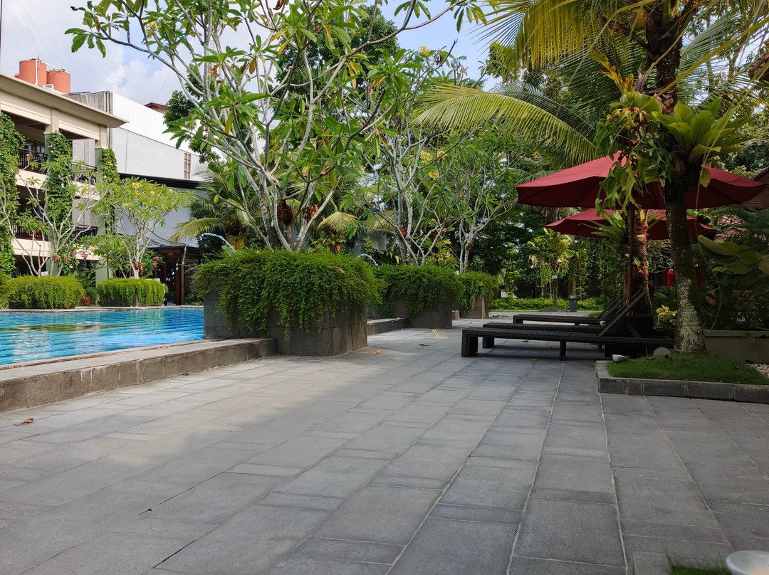 祖日杜里大酒店主图