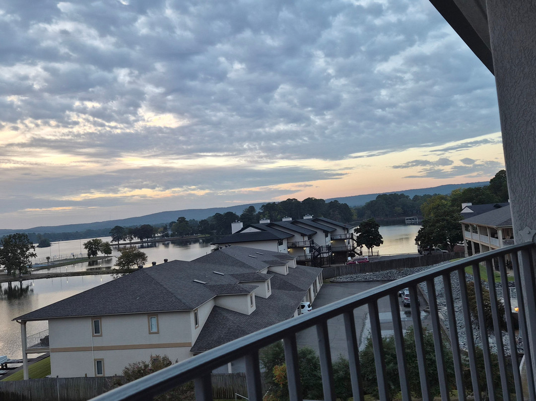 Baymont by Wyndham Hot Springs On the Lake主图