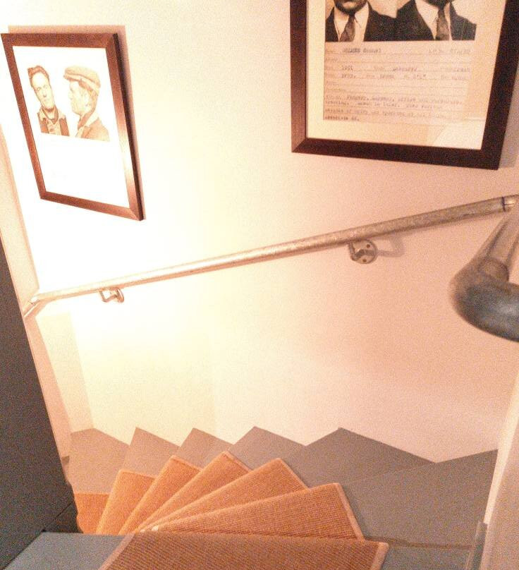 The Black Hole主图