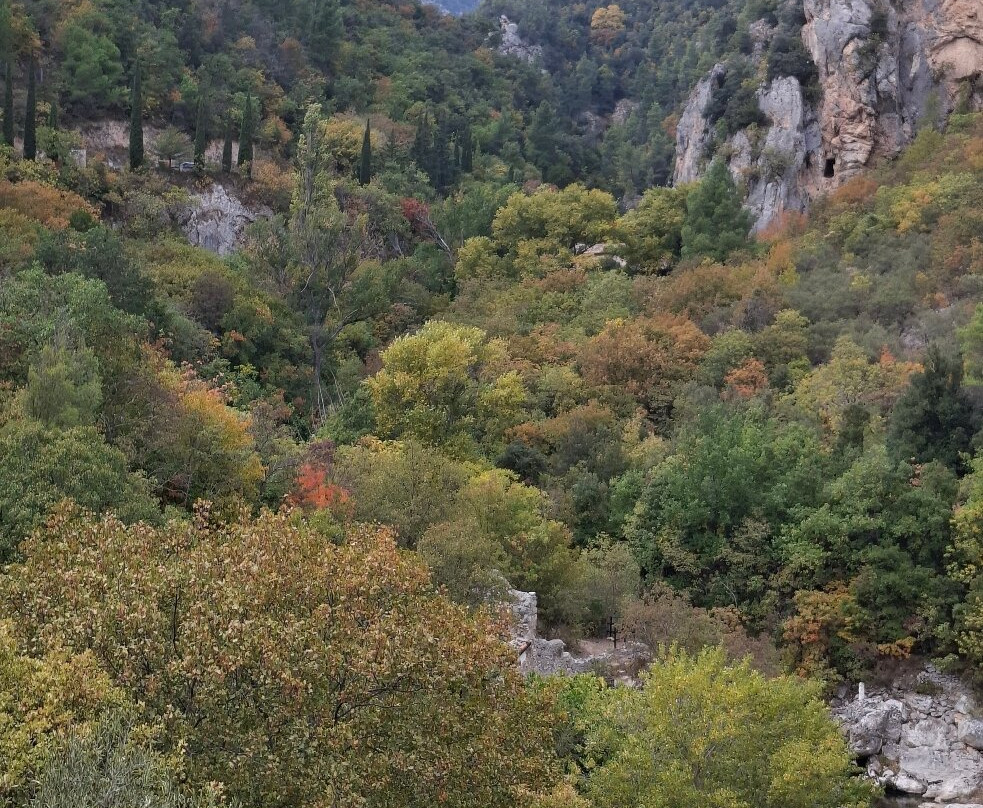 Gole di San Venanzio-Raiano必去景点