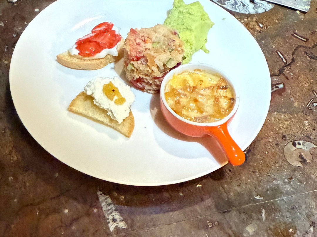 Chef Cook Ryan Hanley-科尔托纳必去景点