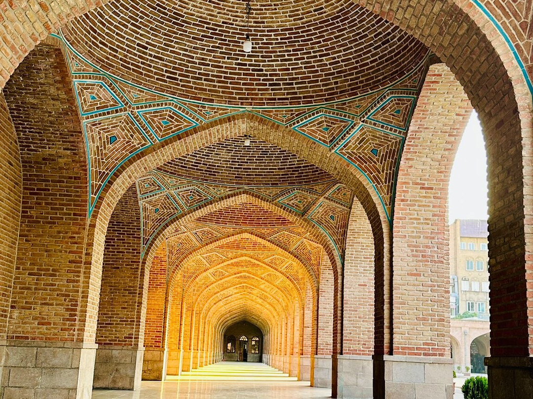 Yol Bir Iran Tours-德黑兰必去景点