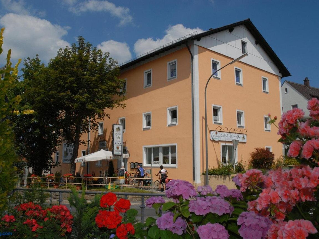 祖尔帕斯特酒店主图