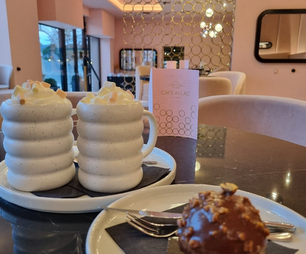 Cafe Du Lac