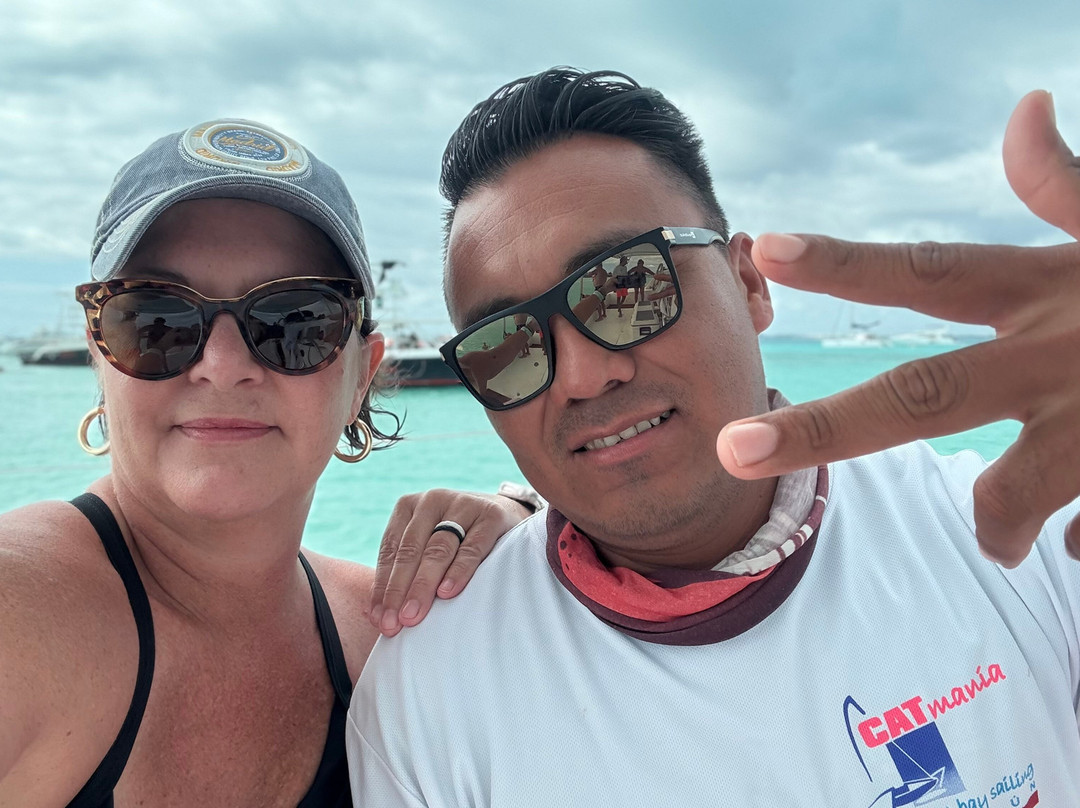 Catmania Catamarans-Costa Mujeres必去景点