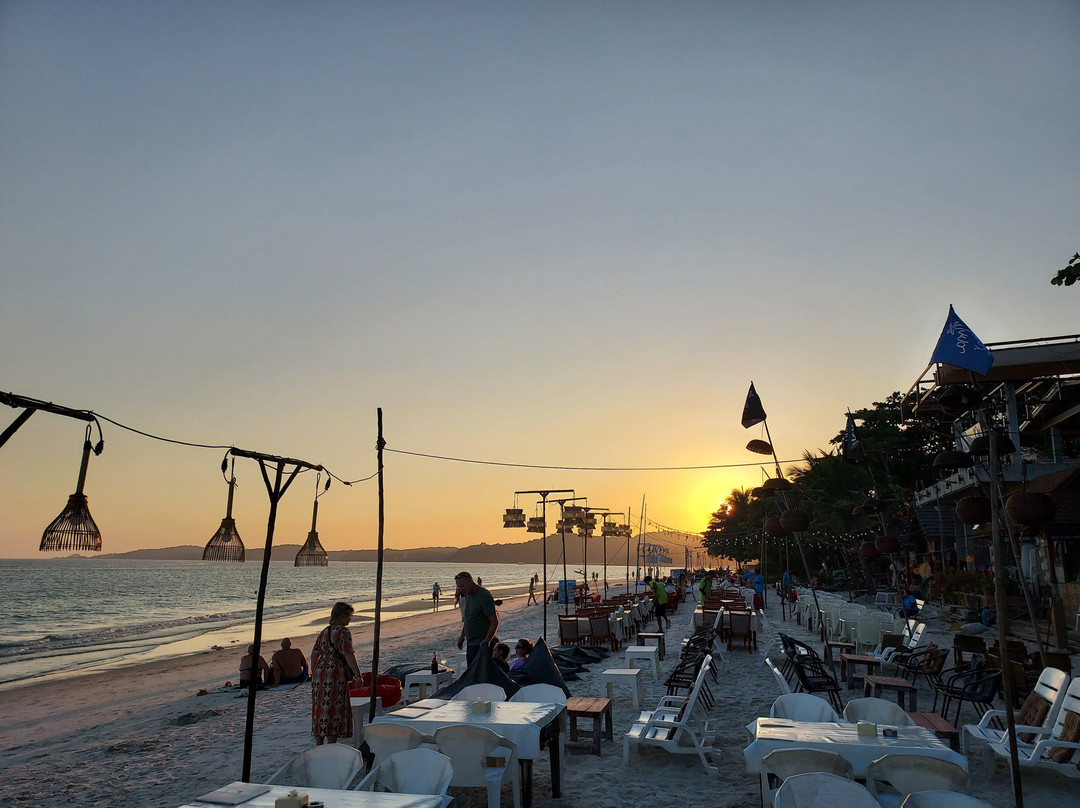 萨卡威沙滩-沙美岛必去景点