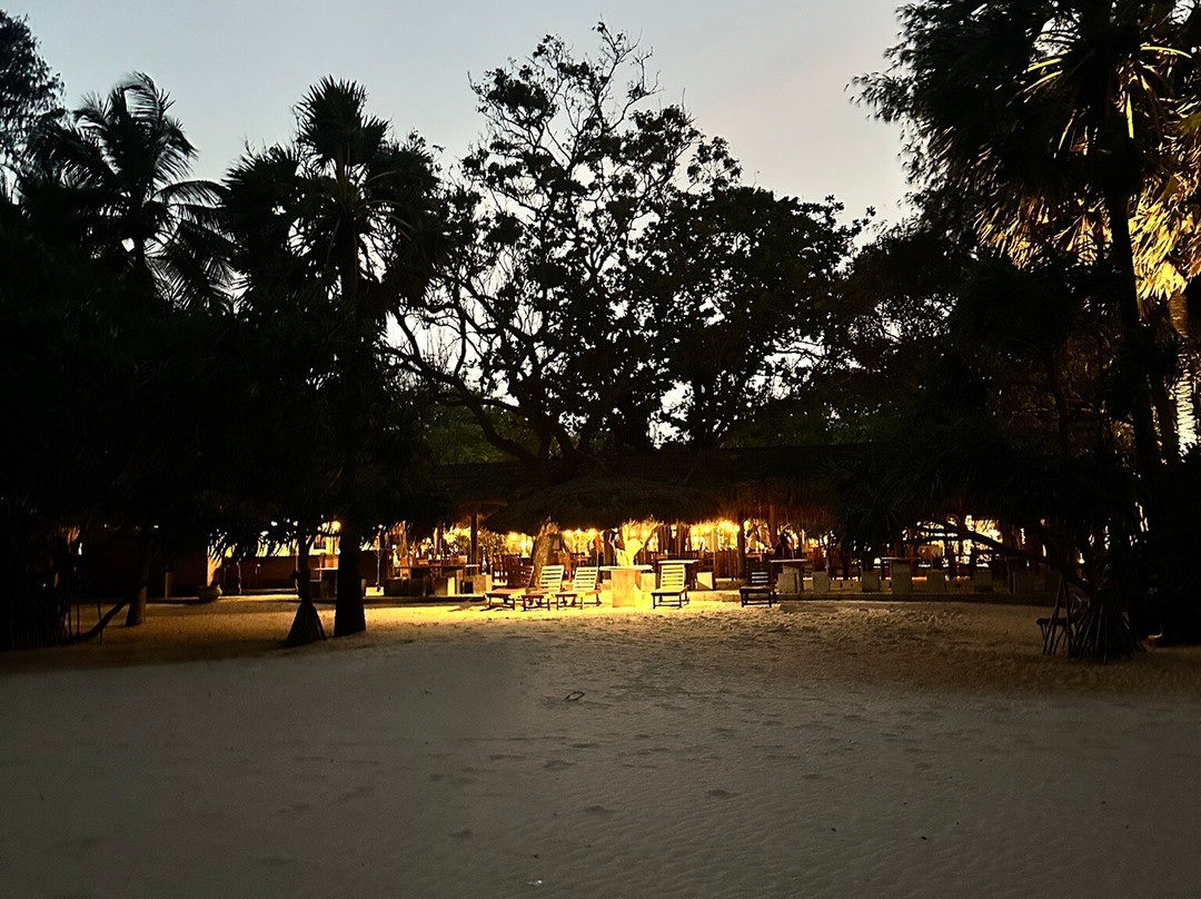 尼拉维利海滩酒店主图