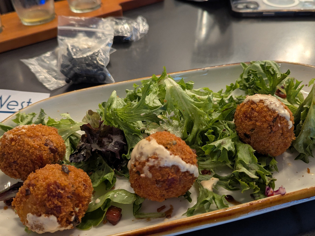 Hocking Hills Brewing Co.-洛根必去景点