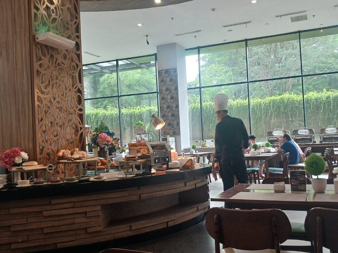 AYOLA LIPPO CIKARANG HOTEL主图