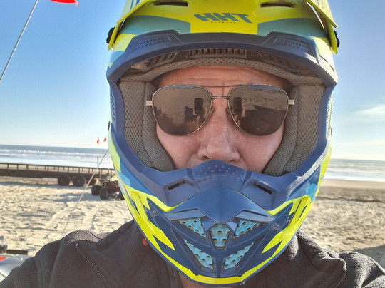 牛津皮斯莫比奇套房酒店主图