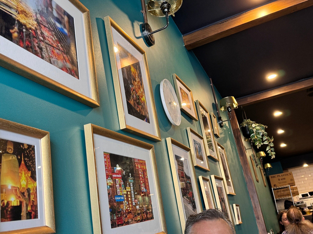 At Home Thai Crown St Wollongong主图