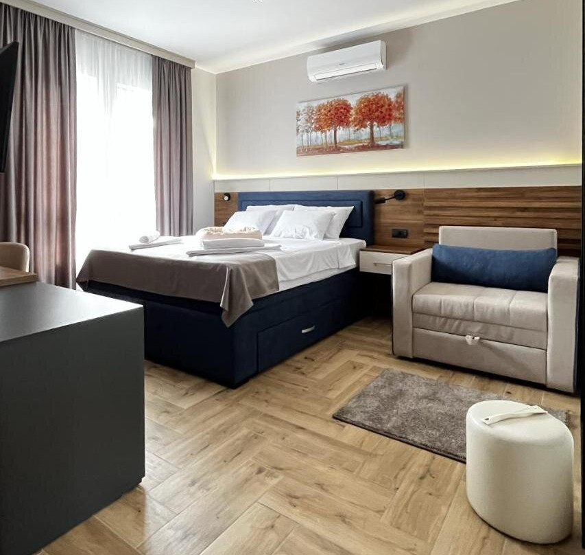 CAKA Luxury Rooms & Restaurant