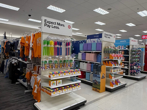 Target Brentwood-布伦特伍德必去景点