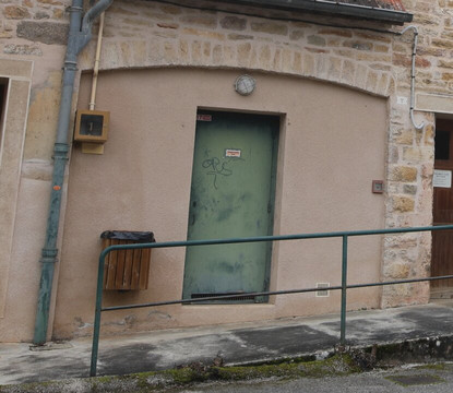 Cour Vachet-Buxy必去景点