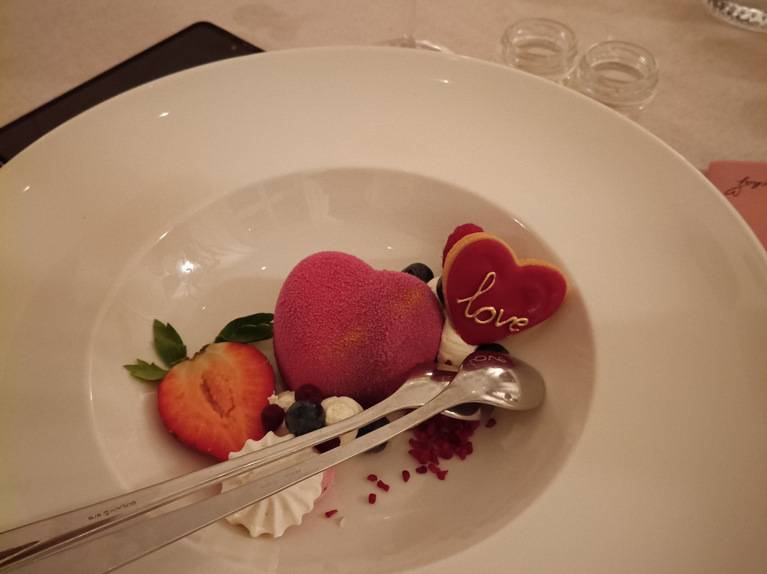 帕可斯瓦夫宫酒店主图