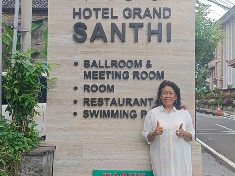 桑蒂大酒店主图