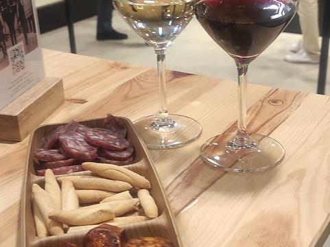 Bodegas Franco Espanolas-洛格罗尼奥必去景点