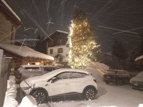 Les Trompeurs Chambres D'Hotes-官方