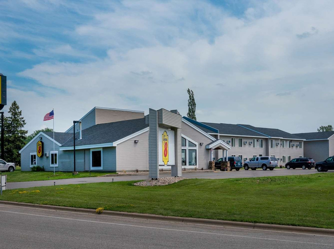 格伦伍德温德姆速 8 酒店