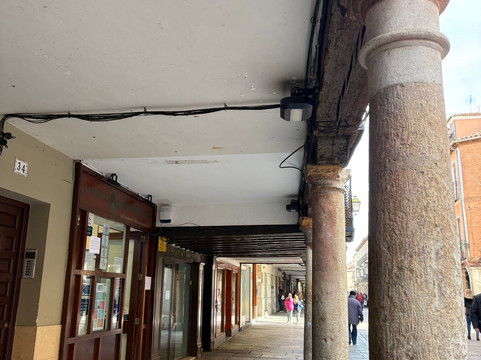 Calle Mayor-阿尔卡拉-德-哈纳雷斯必去景点