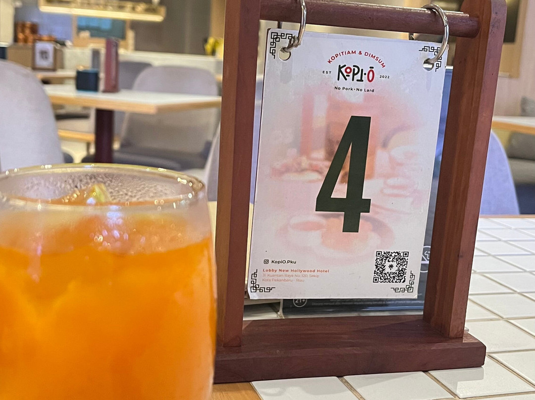 新好莱坞酒店主图