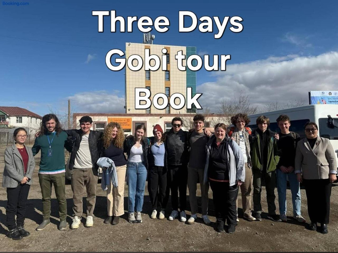 Bee Happy Hostel & Gobi amazing tour