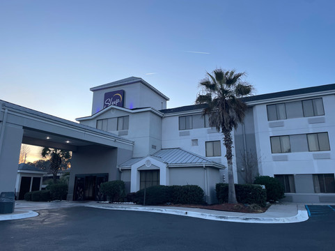 沃尔特伯勒I-95舒眠酒店主图