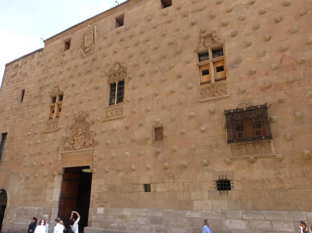 Casa de las Conchas-萨拉曼卡必去景点