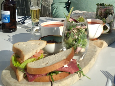 阿默斯福特弗莱彻餐厅酒店主图