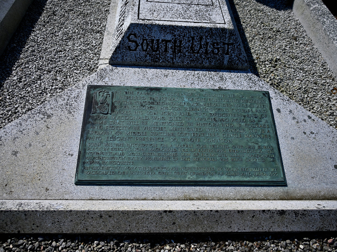 Flora MacDonald's Grave-Kilmuir必去景点