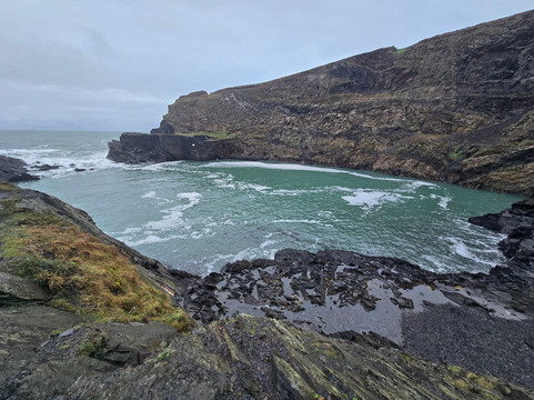 Wild Swim Wales-Broad Haven必去景点