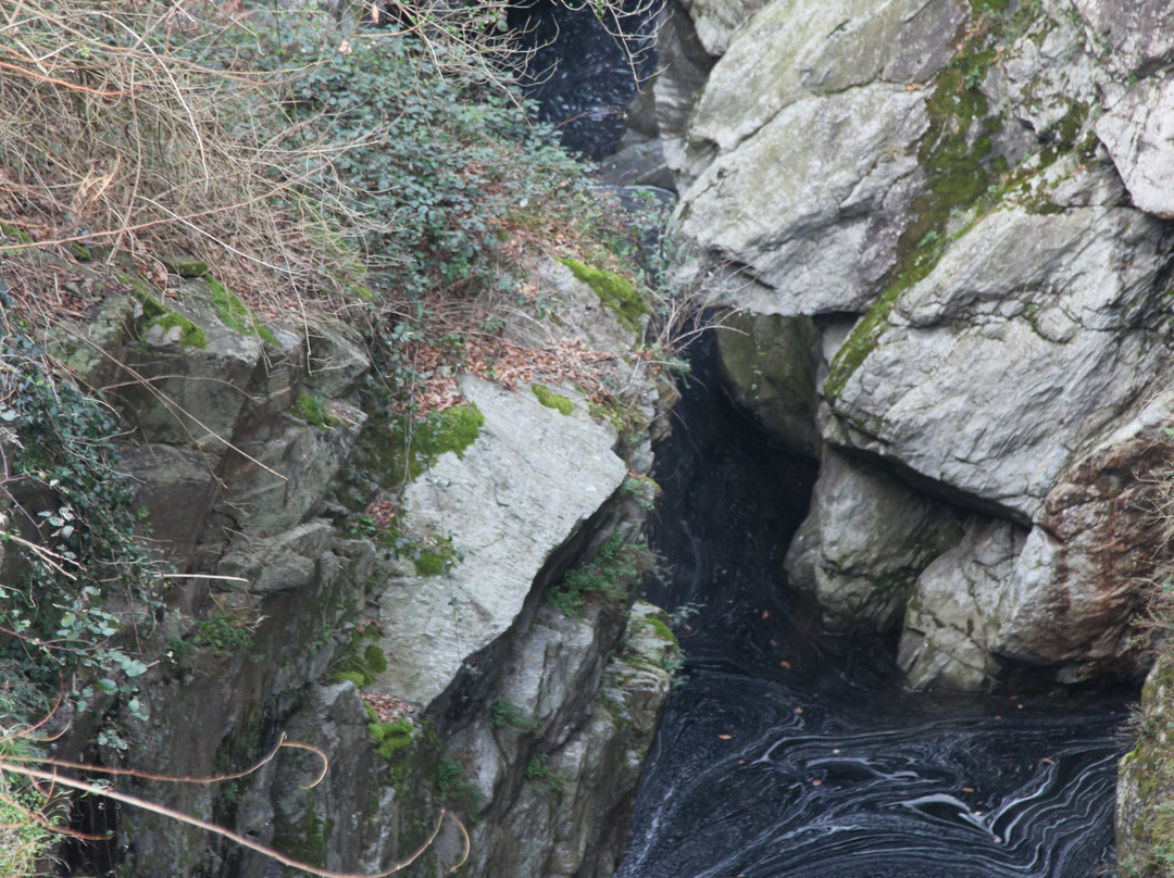Orrido di sant'anna-坎诺比奥必去景点