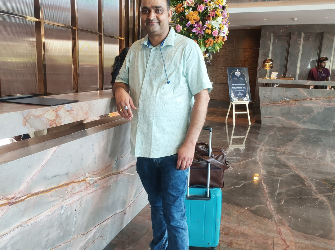 印多尔公园酒店主图