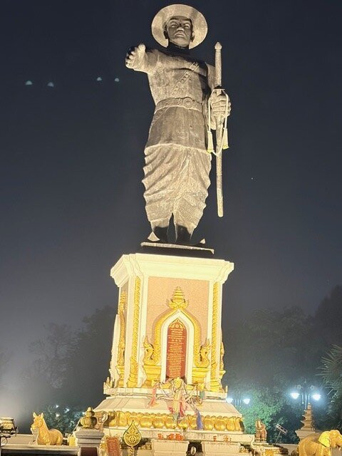 Chao Anouvong Park-万象必去景点