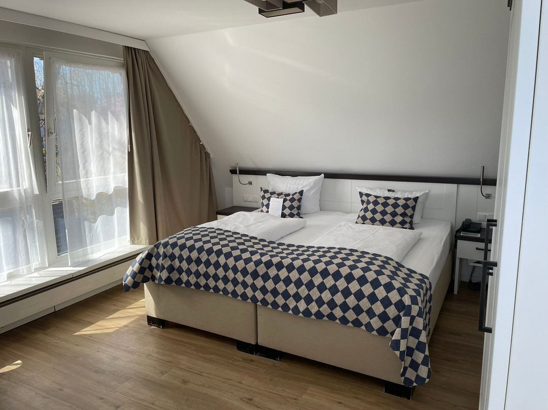 斯特兰德古鲁恩高尔夫及水疗度假村主图