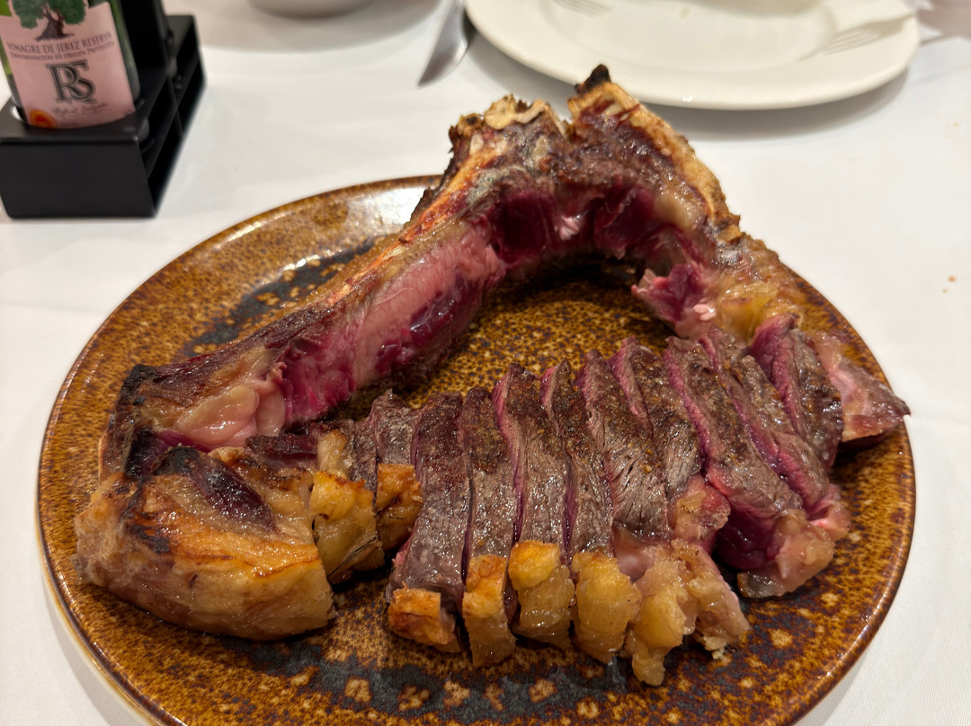 布尔戈斯阿尔福斯酒店主图