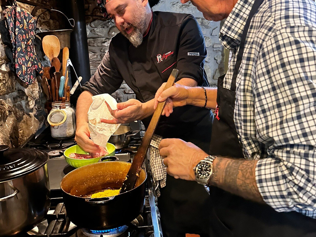 Chef Cook Ryan Hanley-科尔托纳必去景点