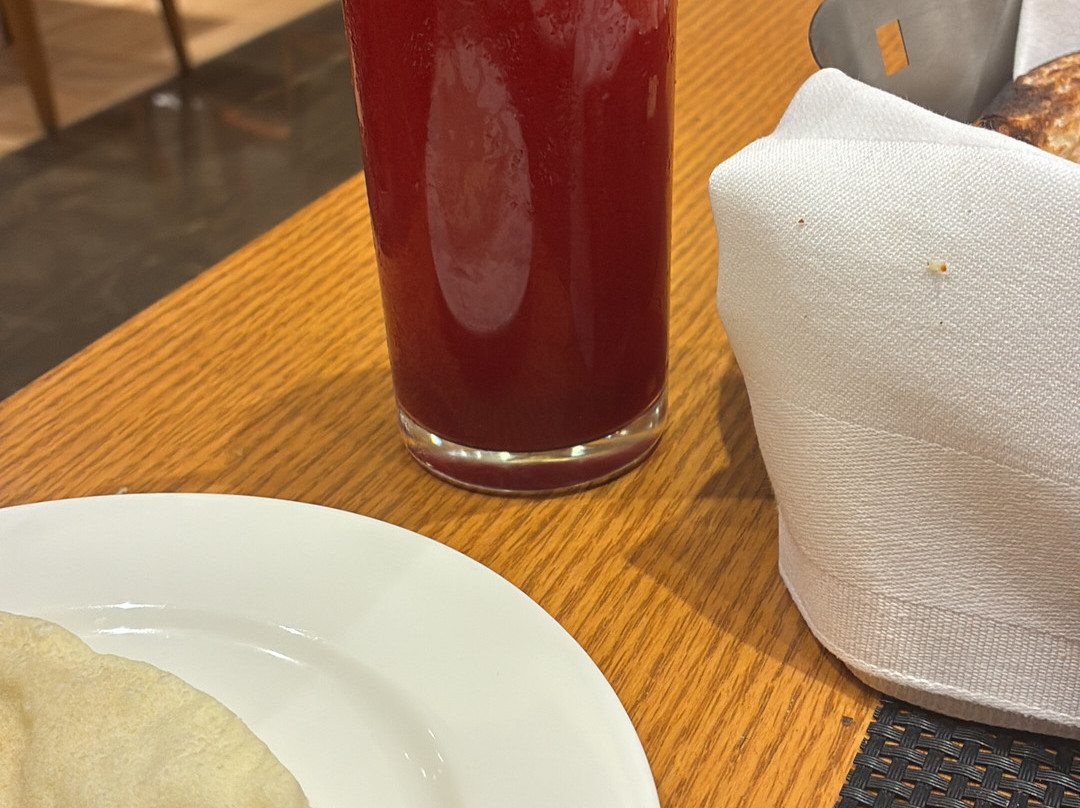 金奈羽毛拉达酒店主图