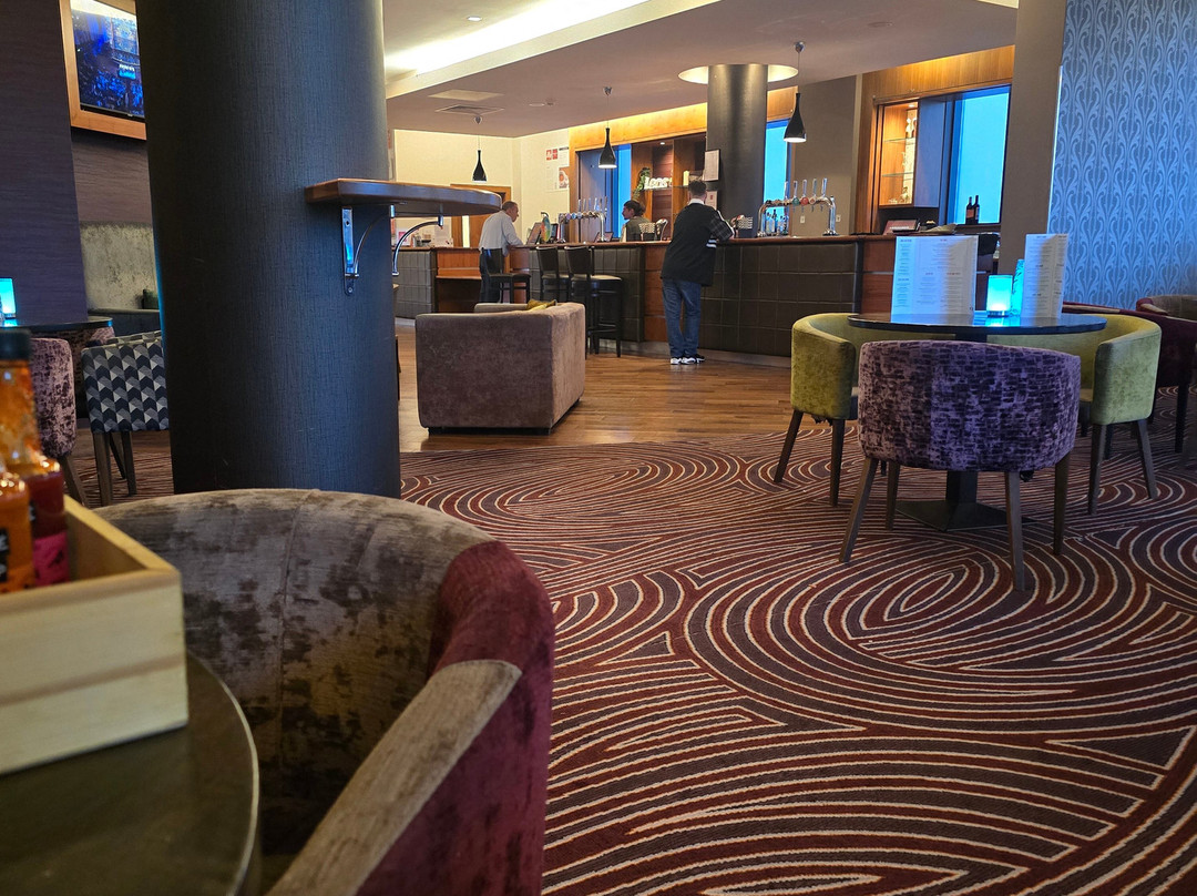 德比莱昂纳多酒店主图