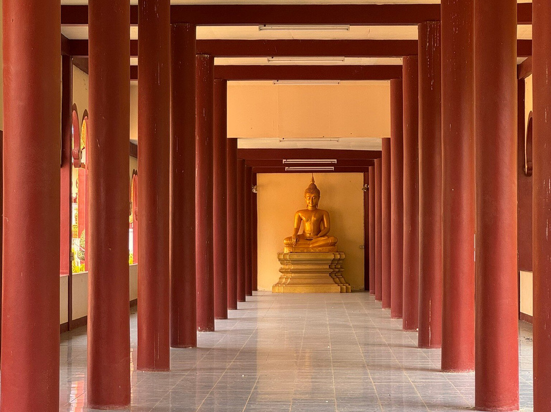Wat Phiphat Mongkhon-童沙廉必去景点